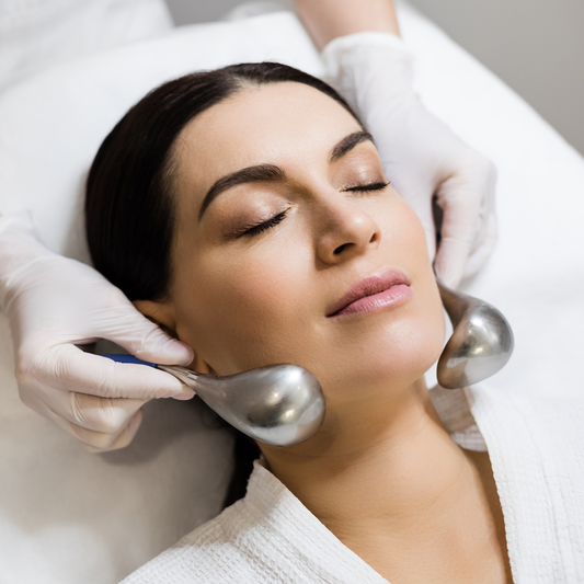 CRYOTHERAPY - REJUVENATING AND THERAPEUTIC EXPERIENCE, PROMOTING HEALTHIER, MORE RADIANT SKIN;  Excellent therapy for concerns like acne, aging signs, texture issues, and dullness;  Promotes overall skin health, improving skin conditions ;  Increases blood circulation; Firms and lifts the skin; Has an anti-aging effect;  Regular use in your skincare routine can achieve clearer, smoother, and more youthful-looking skin | MILVANI HOLISTIC