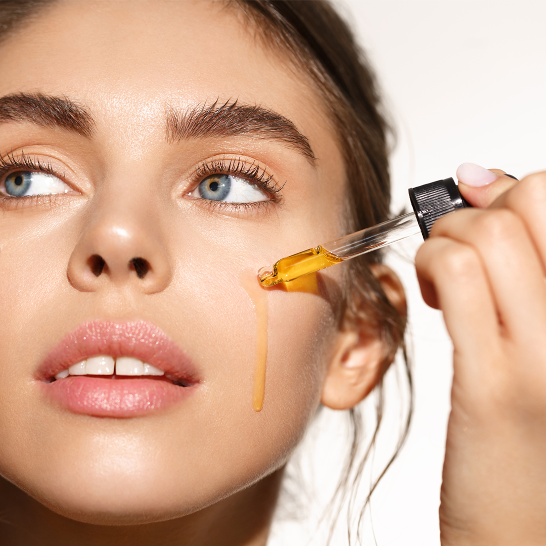 VITAMIN C SERUM - Experience the ultimate skincare transformation with our Hydra-Stabilized Vitamin C serum - a powerhouse of skincare goodness. It combats photo aging and free radicals with ease. Our advanced technology keeps vitamin C stable and active for maximum absorption, promoting collagen, smoothing fine lines, and balancing skin tone. Enjoy the benefits worry-free with our gentle, pH-balanced formula - HOLISITIC TRADITIONS MEET MODERN APPROACH - MILVANI HOLISITC SKINCARE